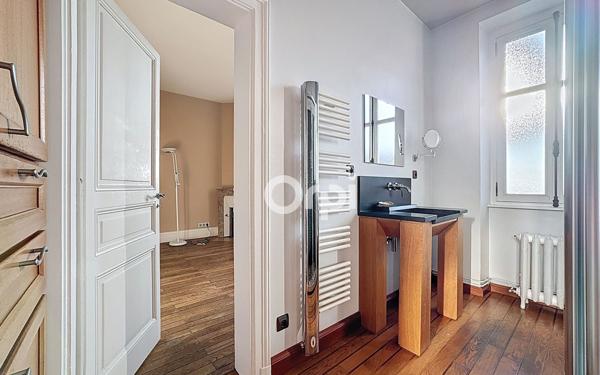 Maison à vendre    6 pièces • 248 m2 Limoges