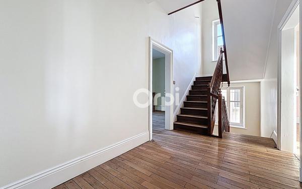 Maison à vendre    6 pièces • 248 m2 Limoges