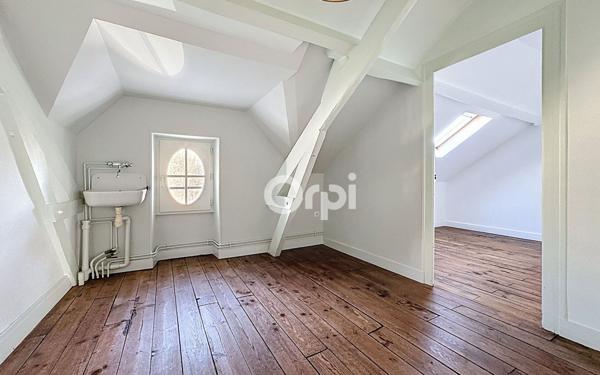 Maison à vendre    6 pièces • 248 m2 Limoges