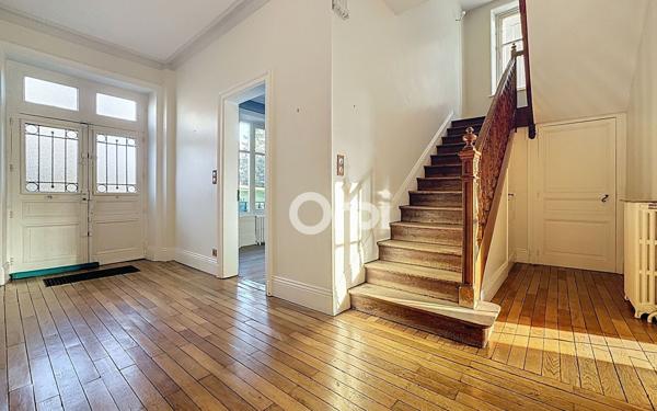 Maison à vendre    6 pièces • 248 m2 Limoges