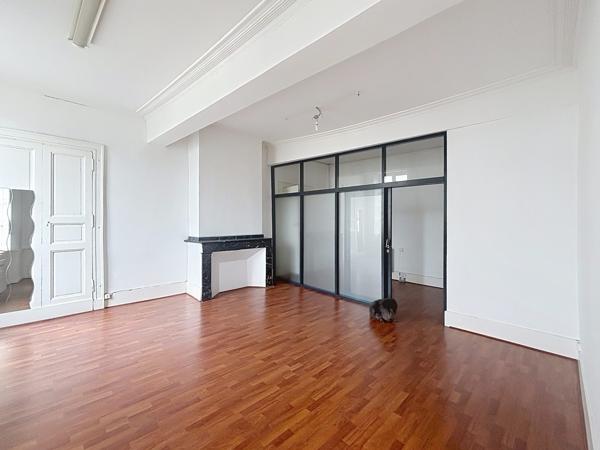 Plateau 85m² à réhabiliter double destination