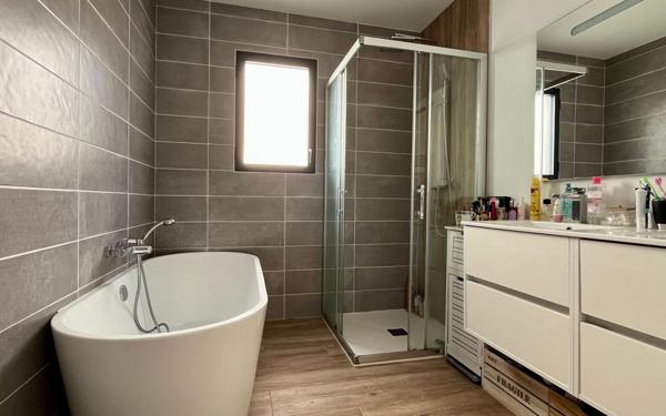 Maison à vendre    6 pièces •  Marsilly