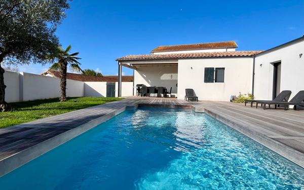 Maison à vendre    6 pièces •  Marsilly