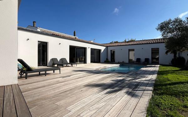 Maison à vendre    6 pièces •  Marsilly