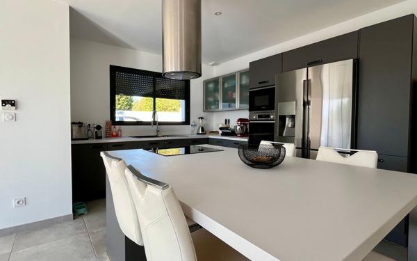 Maison à vendre    6 pièces •  Marsilly