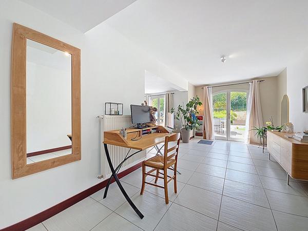 Maison de village à vendre - T5 de 138 m² - Terrasse, garage & jardin - Hyper centre de Castanet-Tolosan.