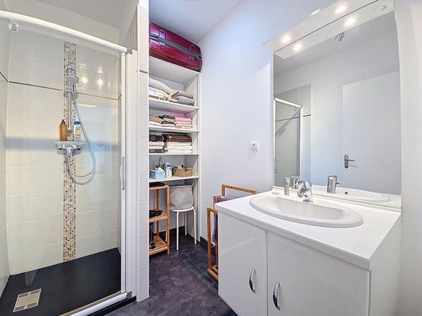 Maison de village à vendre - T5 de 138 m² - Terrasse, garage & jardin - Hyper centre de Castanet-Tolosan.