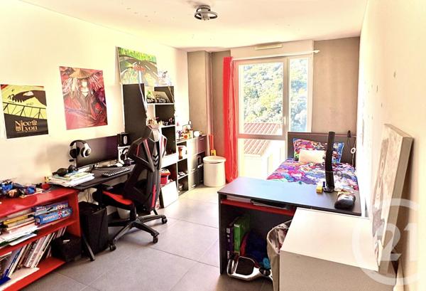 Appartement à vendre  4 pièces - 92,32 m2 MENTON - 06