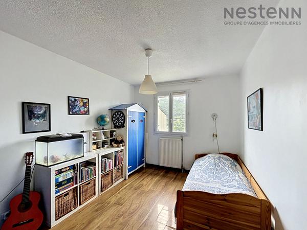 maison individuelle, 3 chambres, joli jardin dans lotissement sécurisé, secteur LA VALENTINE