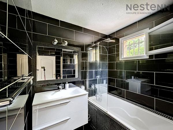 maison individuelle, 3 chambres, joli jardin dans lotissement sécurisé, secteur LA VALENTINE