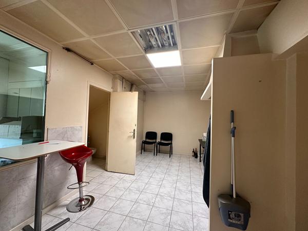 Local Commercial 4 pièces - 150 m² Exclusivité efficity