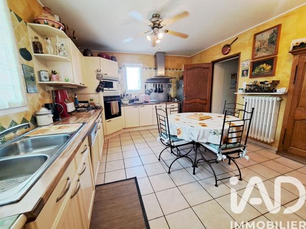 Maison à vendre 7 pièces 220 m² Carpentras