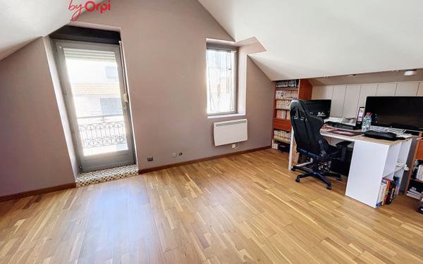 Appartement à vendre    3 pièces • 83,10 m2 Juziers