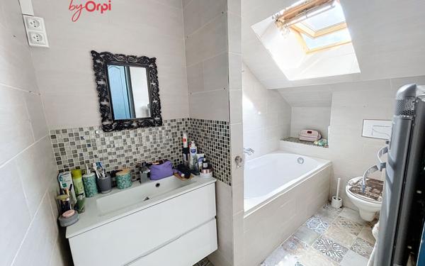 Appartement à vendre    3 pièces • 83,10 m2 Juziers