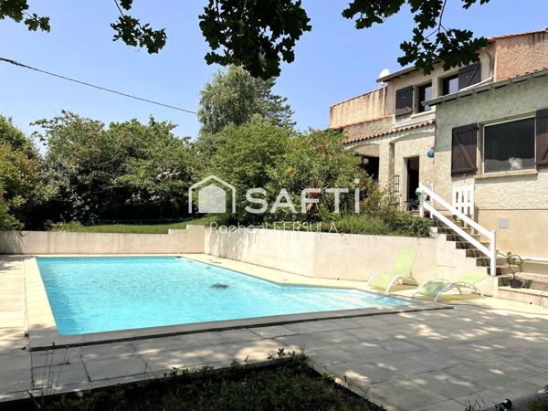 Maison T4 de plain-pied, Grande piscine