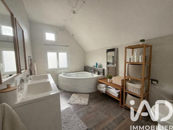 Maison à vendre 5 pièces 109 m² Pont-sur-Yonne