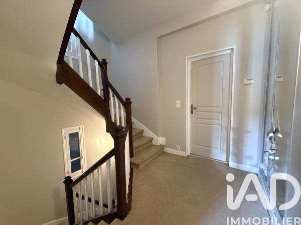 Maison à vendre 5 pièces 109 m² Pont-sur-Yonne