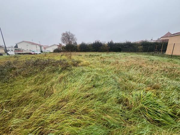 Terrain à bâtir Estillac 631 m²