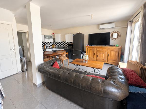 Maison
         4 pièces
        - 76 m² 270 000 € *