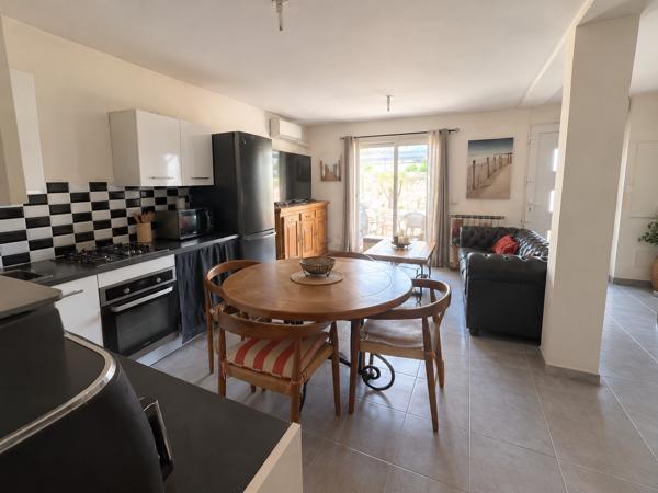 Maison
         4 pièces
        - 76 m² 270 000 € *