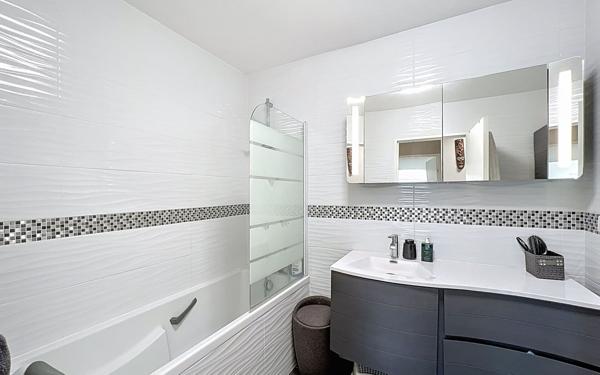 Appartement à vendre    4 pièces • 97,60 m2 Bry-sur-Marne