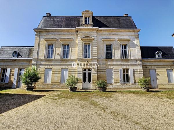 Domaine d’exception classé Monument Historique avec maison rénovée et vue sur Saint-Emilion, MONTAGNE