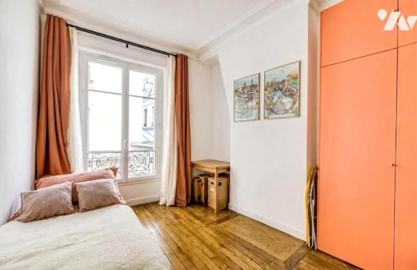 PARIS 4ème - Au coeur du Marais, appartement entièrement rénové avec goût 2 ch.