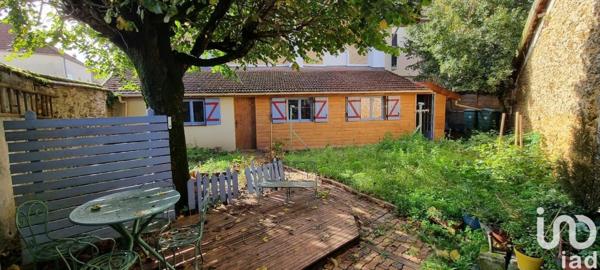 Maison 5 pièces de 85 m² à Saint-Germain-lès-Corbeil (91250)