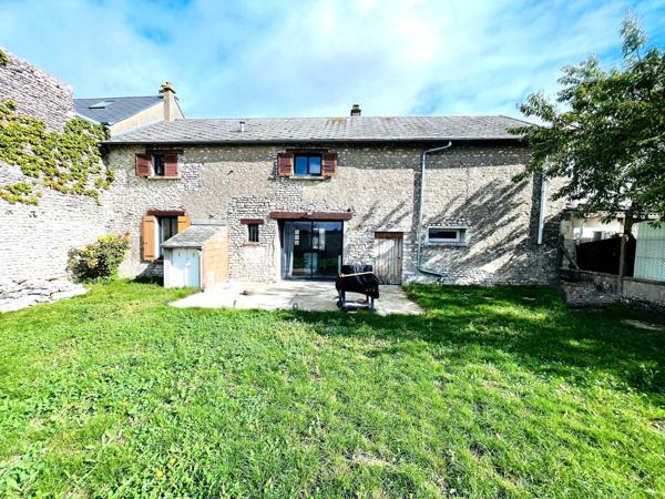 Boisseaux (45480) Maison de caractère de 109 m2 avec jardin proche d'Etampes