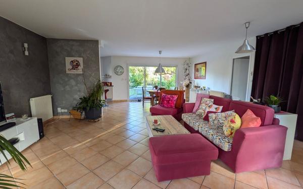 Maison à vendre    4 pièces •  Saint-André-de-Cubzac