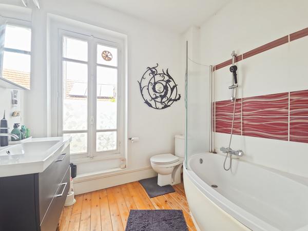 Maison Juziers 6 pièce(s) 135 m2