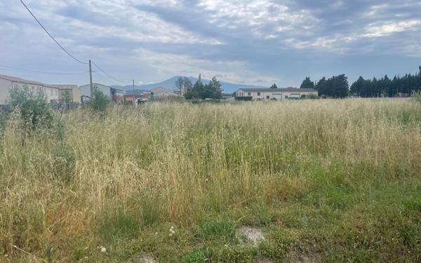 Terrain à vendre    Aubignan