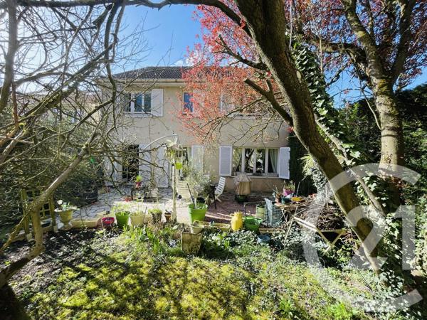 Maison à vendre  7 pièces - 152,30 m 2   SARTROUVILLE  - 78