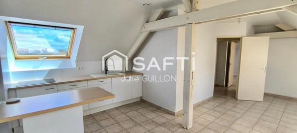 T3 lumineux plein centre Marché • 80m² au sol