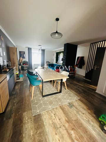 Maison 4 pièce(s) 2 chambre(s) 108 m²