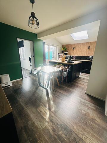 Maison 4 pièce(s) 2 chambre(s) 108 m²