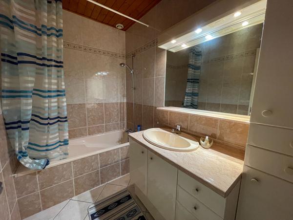 Maison Fontenay Le Comte 4 pièce(s) 102 m2