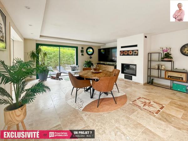 Maison  6 pièce(s) 140 m2  avec piscine proche A8