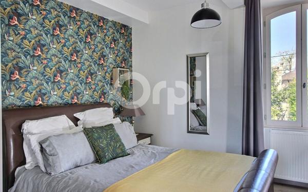 Maison à vendre    8 pièces • 221,22 m2 Pau