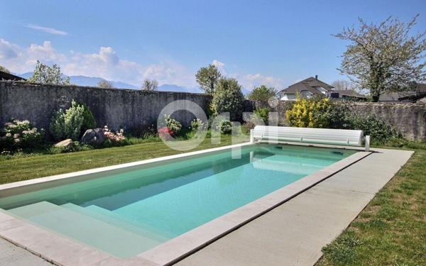 Maison à vendre    8 pièces • 221,22 m2 Pau