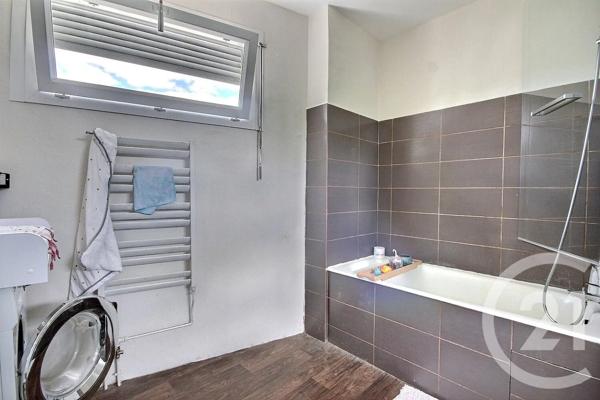 Appartement F4 à vendre  4 pièces - 94 m 2   BLOIS  - 41