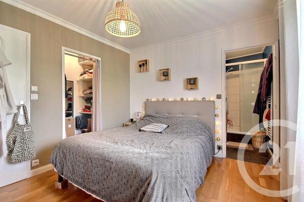 Appartement F4 à vendre  4 pièces - 94 m 2   BLOIS  - 41