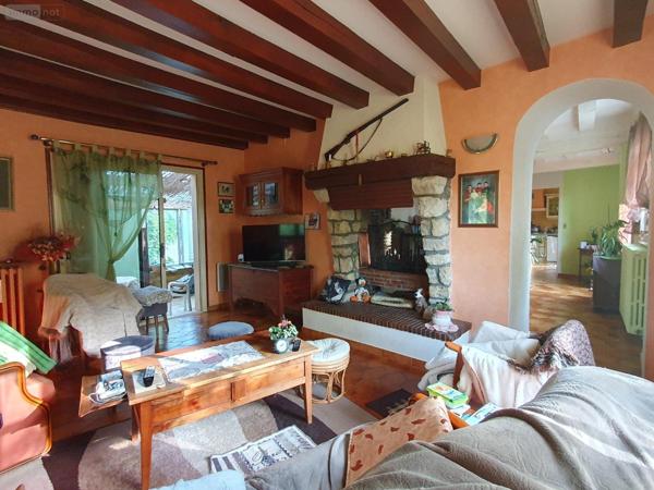 Autres types de maison à vendre à Cherré-Au dans la Sarthe (72400), ref : 328   
campagne