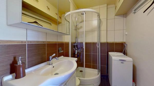 Appartement 3 pièces traversant et lumineux avec balcon aux portes de Paris
