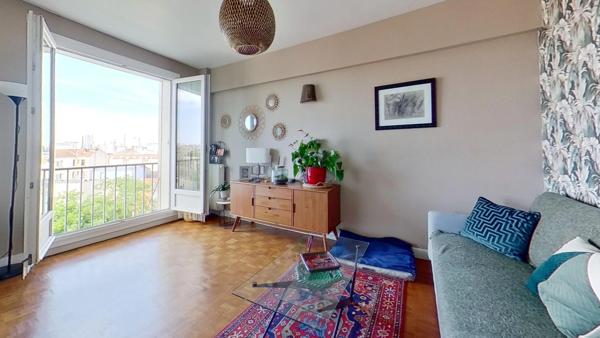 Appartement 3 pièces traversant et lumineux avec balcon aux portes de Paris