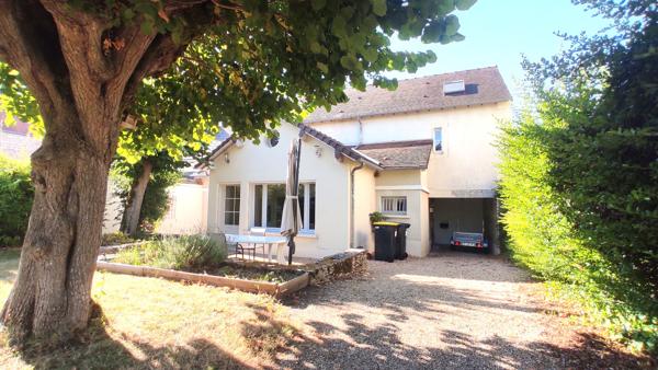 BELLE MAISON ANCIENNE QUARTIER EST CHATELLERAULT