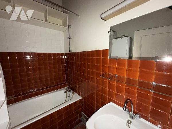 APPARTEMENT T2 

QUAI VEIL PICARD