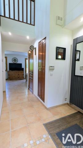Maison à vendre 7 pièces 207 m² Flins-sur-Seine