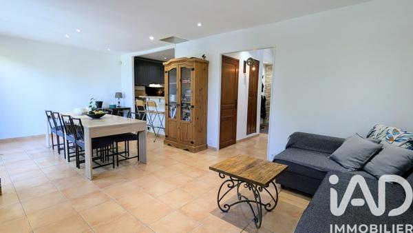 Maison à vendre 7 pièces 207 m² Flins-sur-Seine