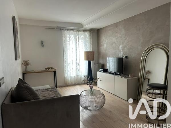 Location appartement 3 pièces 67 m² Paris 14